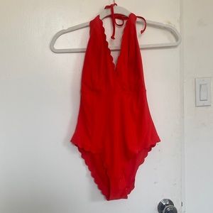 Scalloped coral pinkish/red one piece bathing suit from H&M size 8